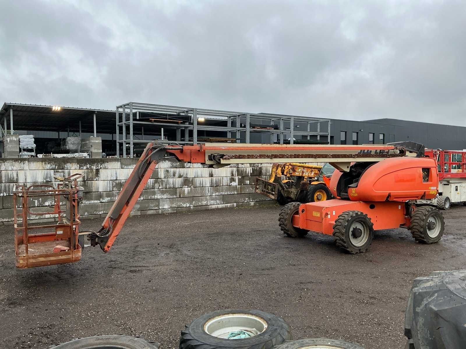 Telescopic Boom Lift - View 2